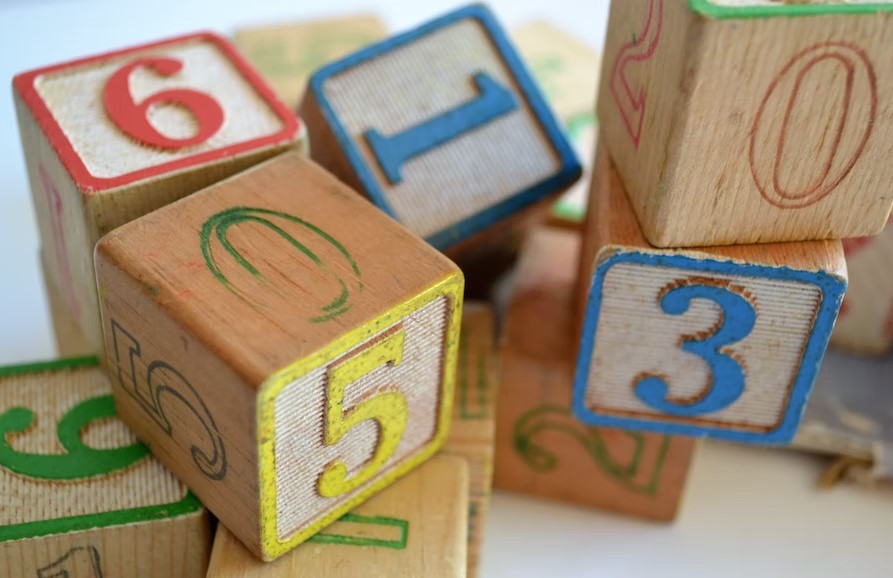 wooden cubes with numbers